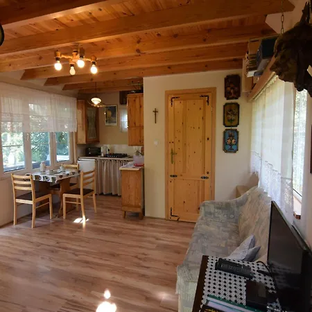 Σπίτι διακοπών Comfortable Homes With A Beautiful Garden *