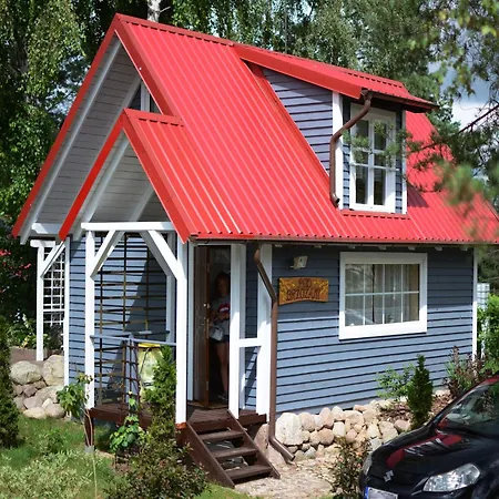 Comfortable Homes With A Beautiful Garden Dom wakacyjny Klodno (Pomerania)