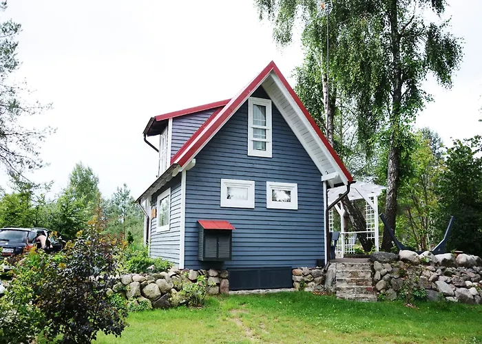 Comfortable Homes With A Beautiful Garden Σπίτι διακοπών *