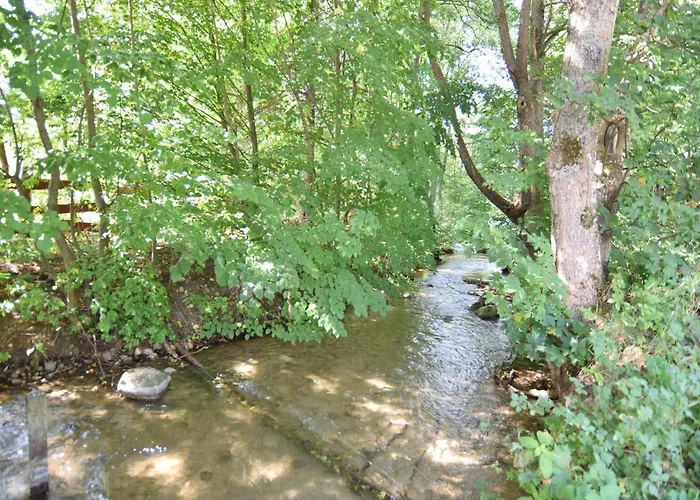 Comfortable Homes With A Beautiful Garden Σπίτι διακοπών